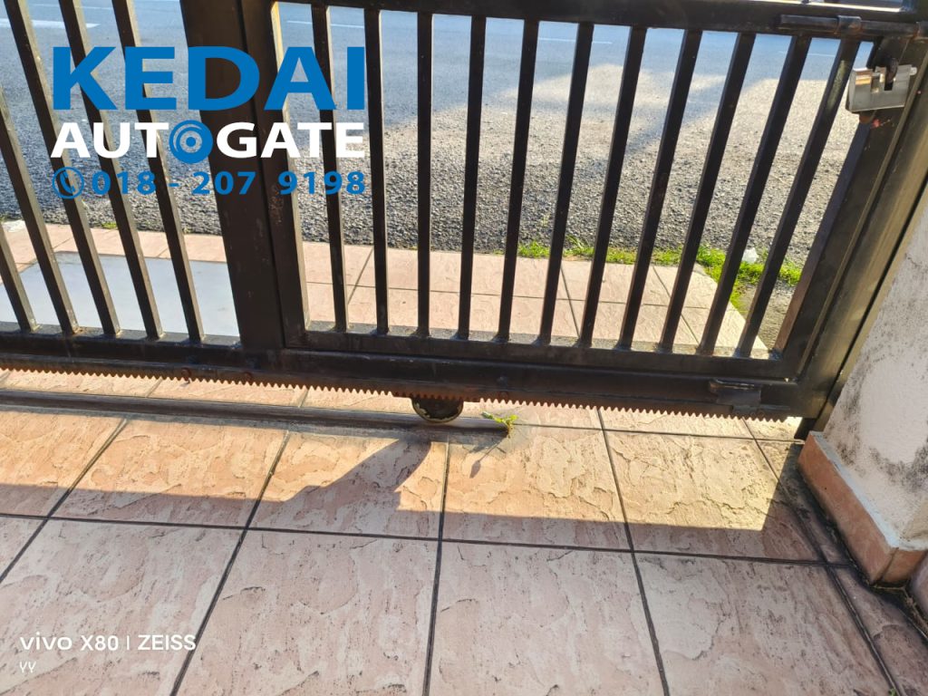 Sliding Auto Gate Roller Repair Ampang