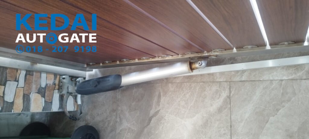 Auto Gate Arm Repair USJ