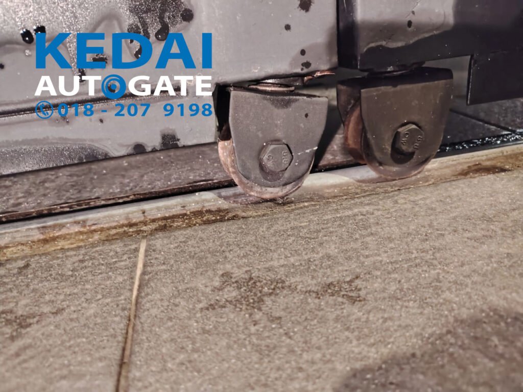 Replace Auto Gate Roller Cheras